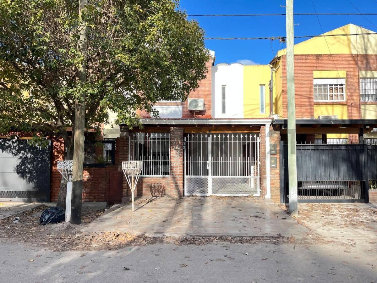 VENTA DE DUPLEX EN 43 E/ 135 Y 136 SAN CARLOS - LA PLATA — foto 1