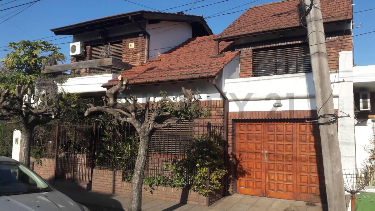 VENTA CASA 4 AMBIENTES PARQUE JOHNSTON, HURLINGHAM — foto 1