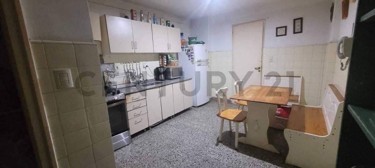 VENTA DEPARTAMENTO 3 AMB CHACARITA CON PATIO PB — foto 1