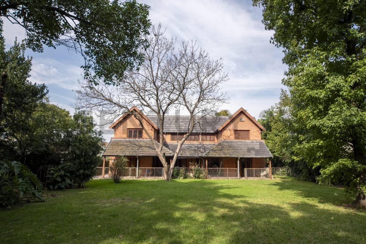 VENTA CASA-LOTE EN BELLA VISTA IDEAL LOTEO O EMPRENDIMIENTO 2080M2 — foto 1