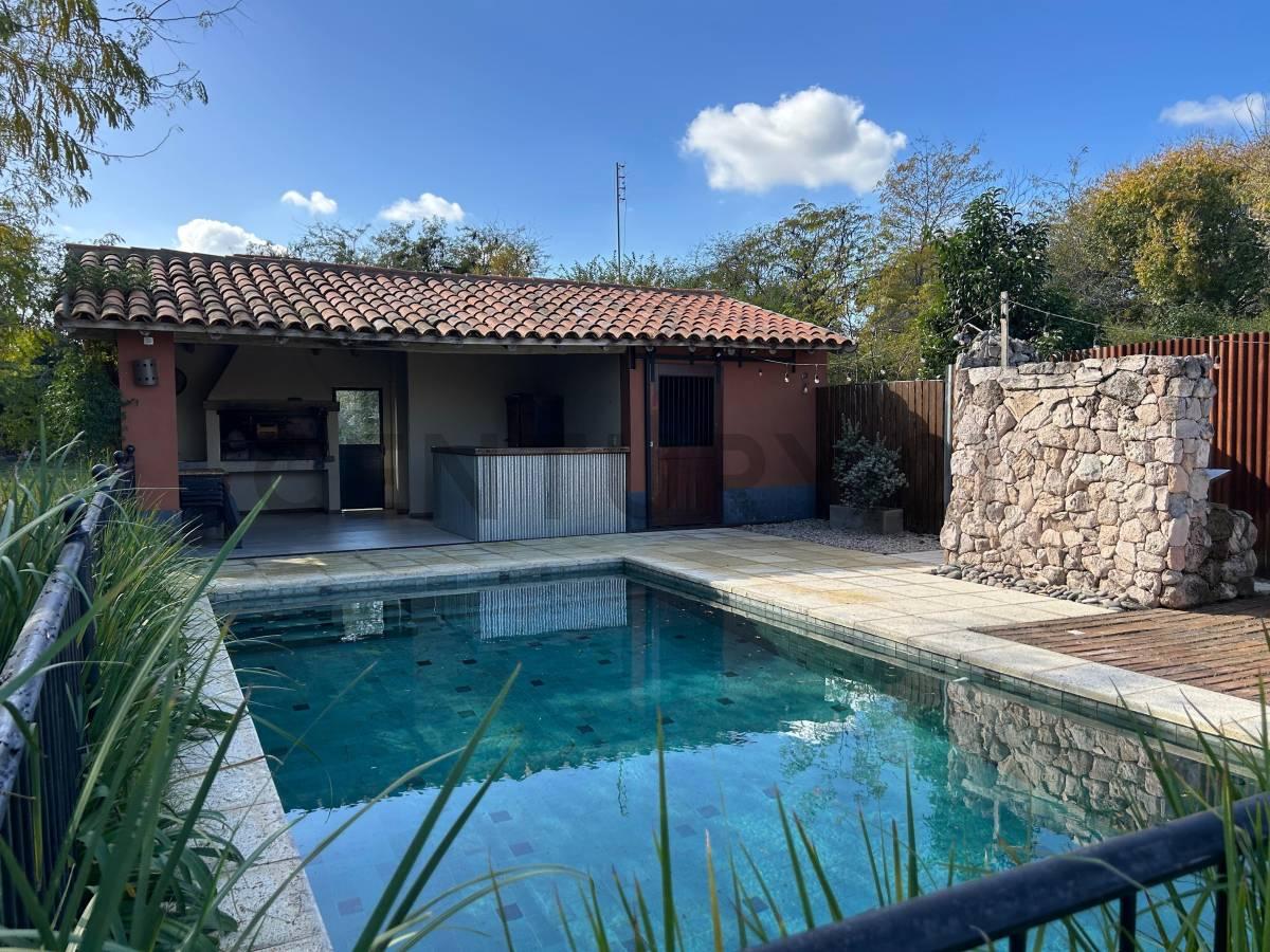 VENTA CASA 5 AMB LA QUEBRADA ZELAYA — foto 1