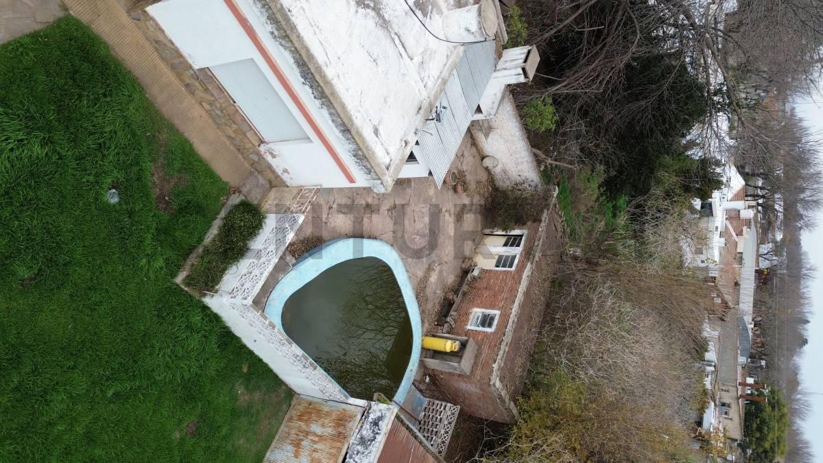 CASA EN VENTA CON GRAN TERRENO — foto 1