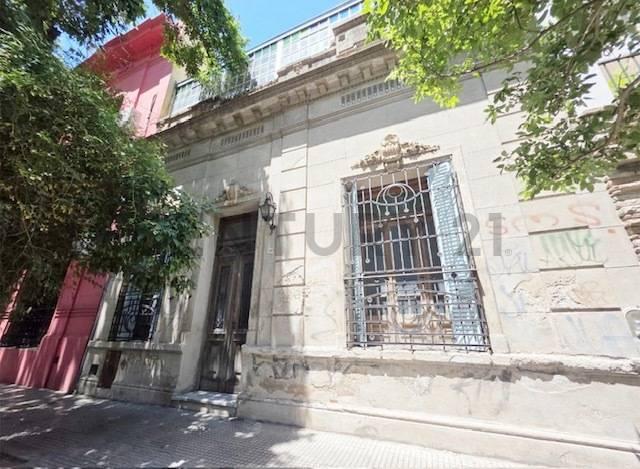 CASA A LA VENTA CINCO AMBIENTES EN COLEGIALES — foto 1