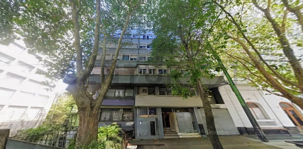 Departamento en venta 1 dormitorio, 2 balcones, a refaccionar 44 esquina 5 — foto 1