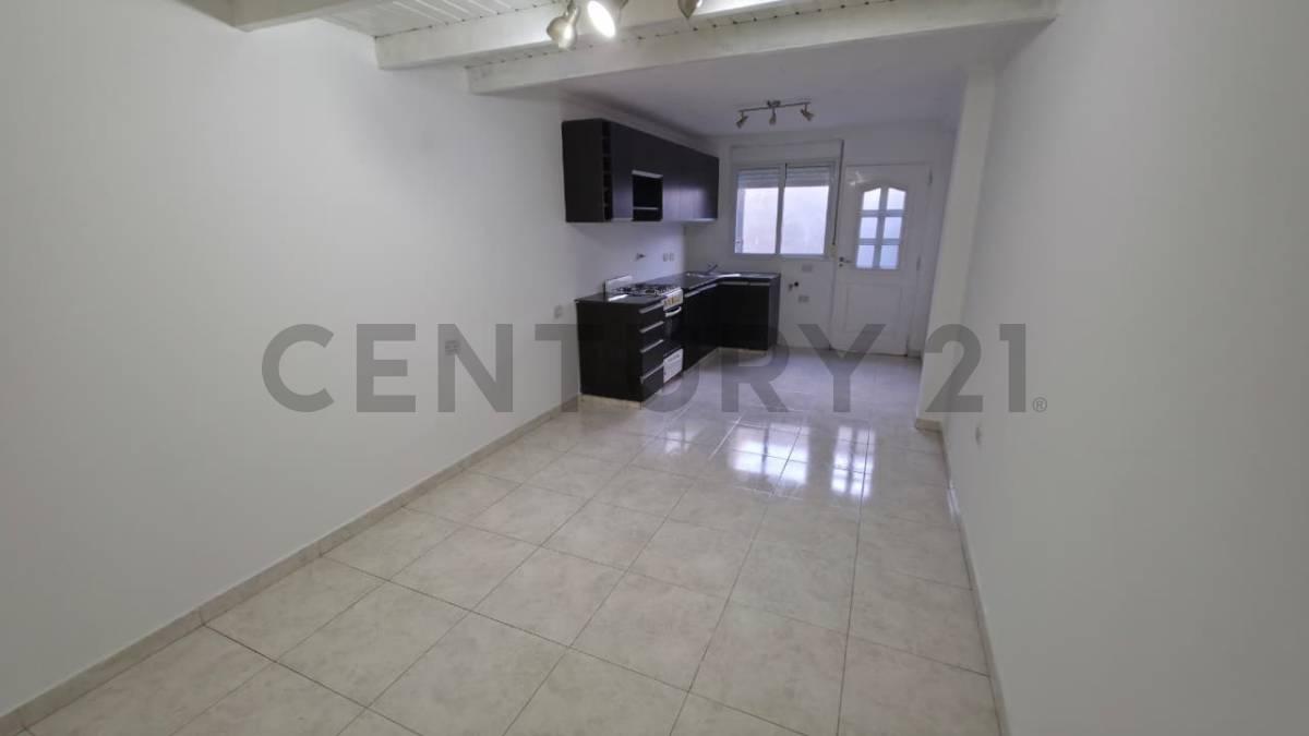 DEPARTAMENTO DE UN DORMITORIO EN ALTOS — foto 1