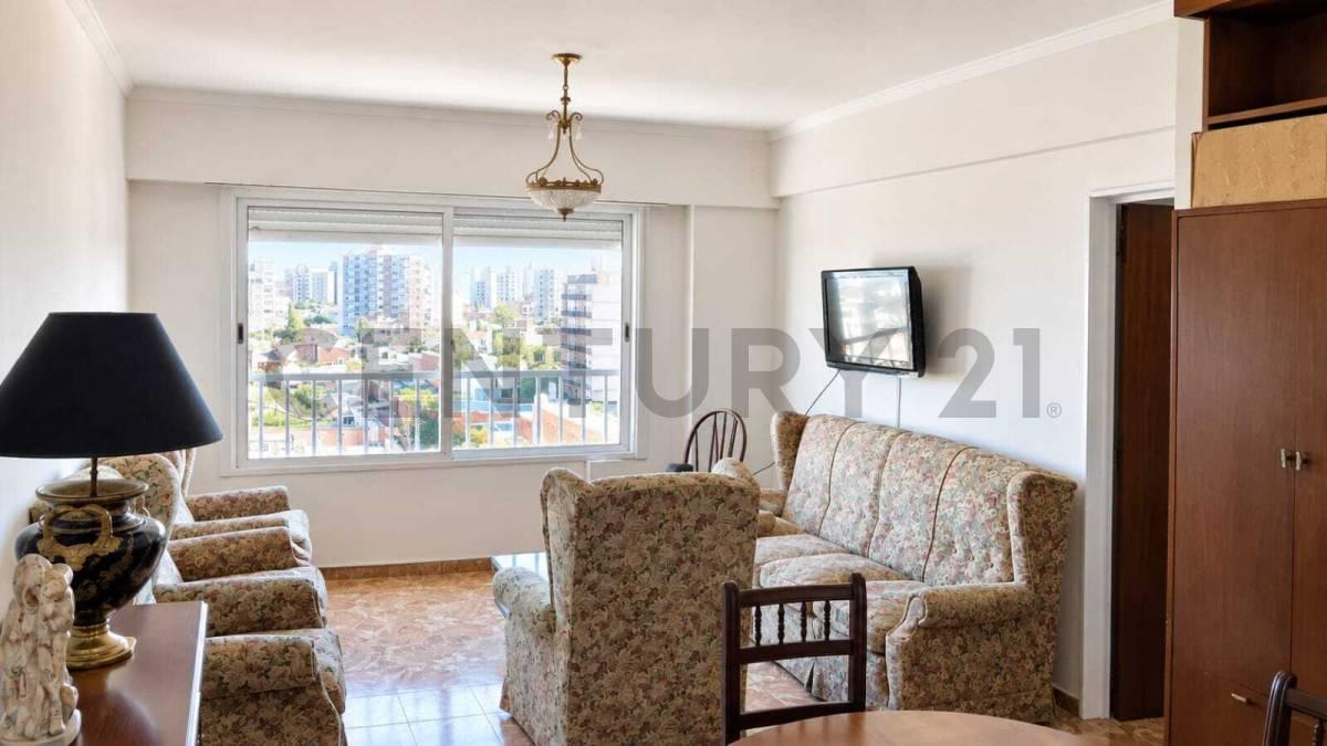 DEPARTAMENTO DE 3 HABITACIONES SOBRE AVENIDA COLON — foto 1
