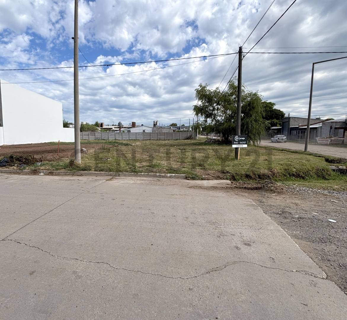 OPORTUNIDAD DE INVERSION | TERRENO EN ESQUINA EN ZONA DE CRECIMIENTO — foto 1