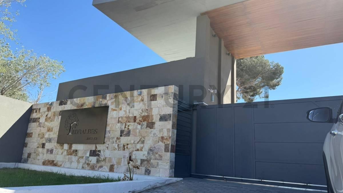 Venta de Casa en Barrio Privado – Rivadavia — foto 1