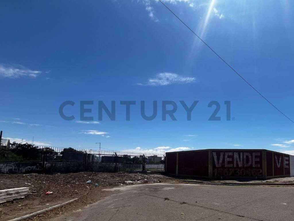 Terreno Estratégico en Venta – 12.500 m² con Frente a Tres Calles sobre Av. Circunvalación — foto 1