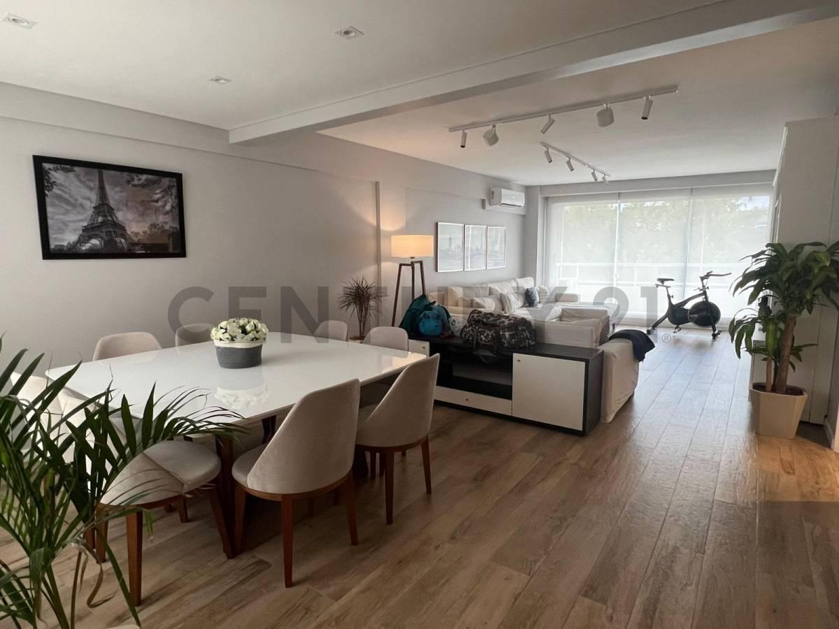 Venta Departamento 4 Ambientes con dependencia y cochera de Categoría en Flores — foto 1