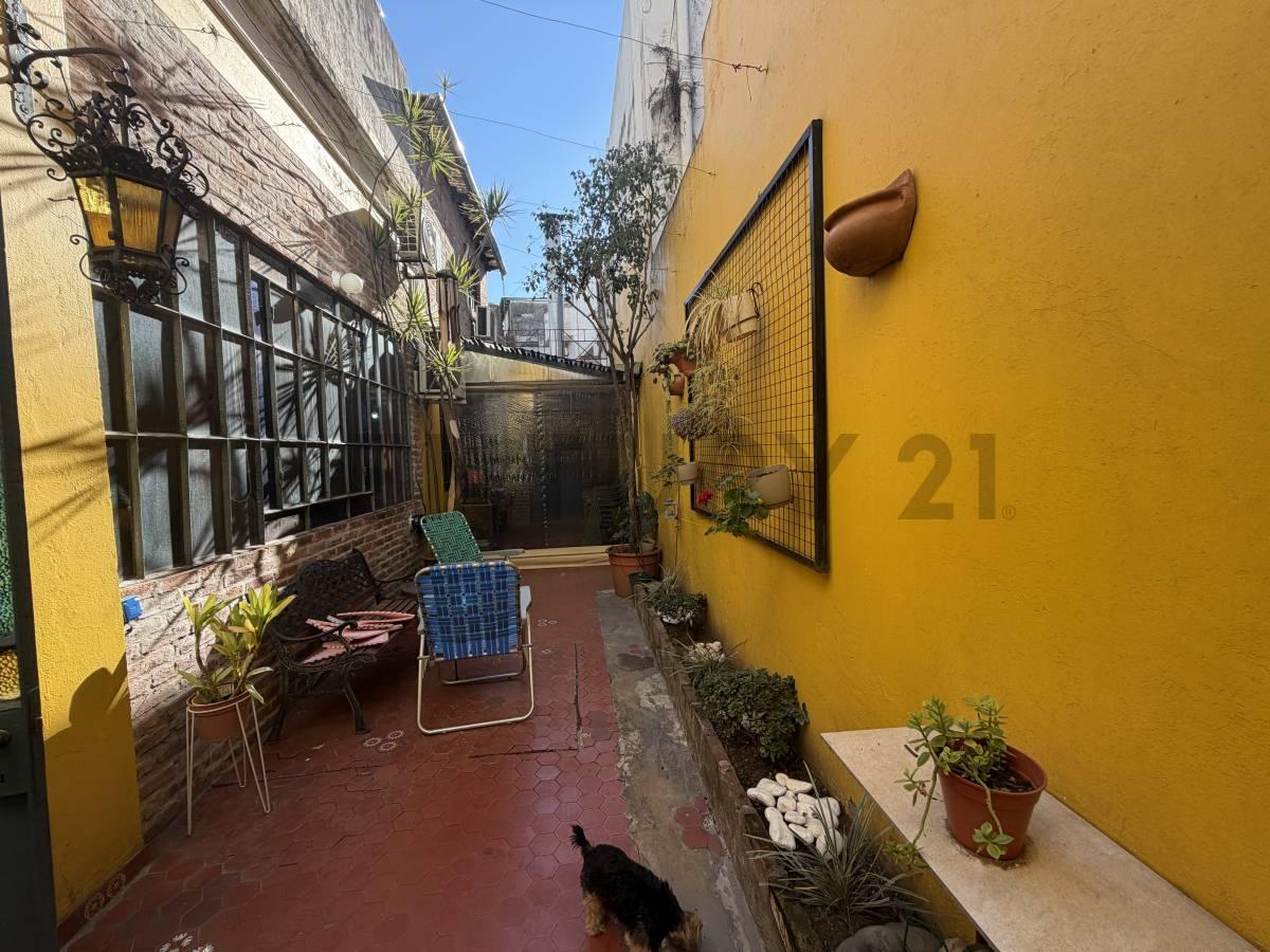 VENTA PH 5 AMBIENTES CON PATIO Y TERRAZA EN PARQUE AVELLANEDA — foto 1