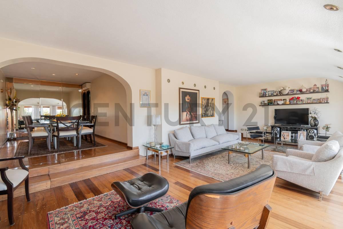Venta Departamento 4 Dormitorios en Av Libertador con 2 Cocheras - EXCELENTE VISTA / ACEPTA PERMUTA — foto 1