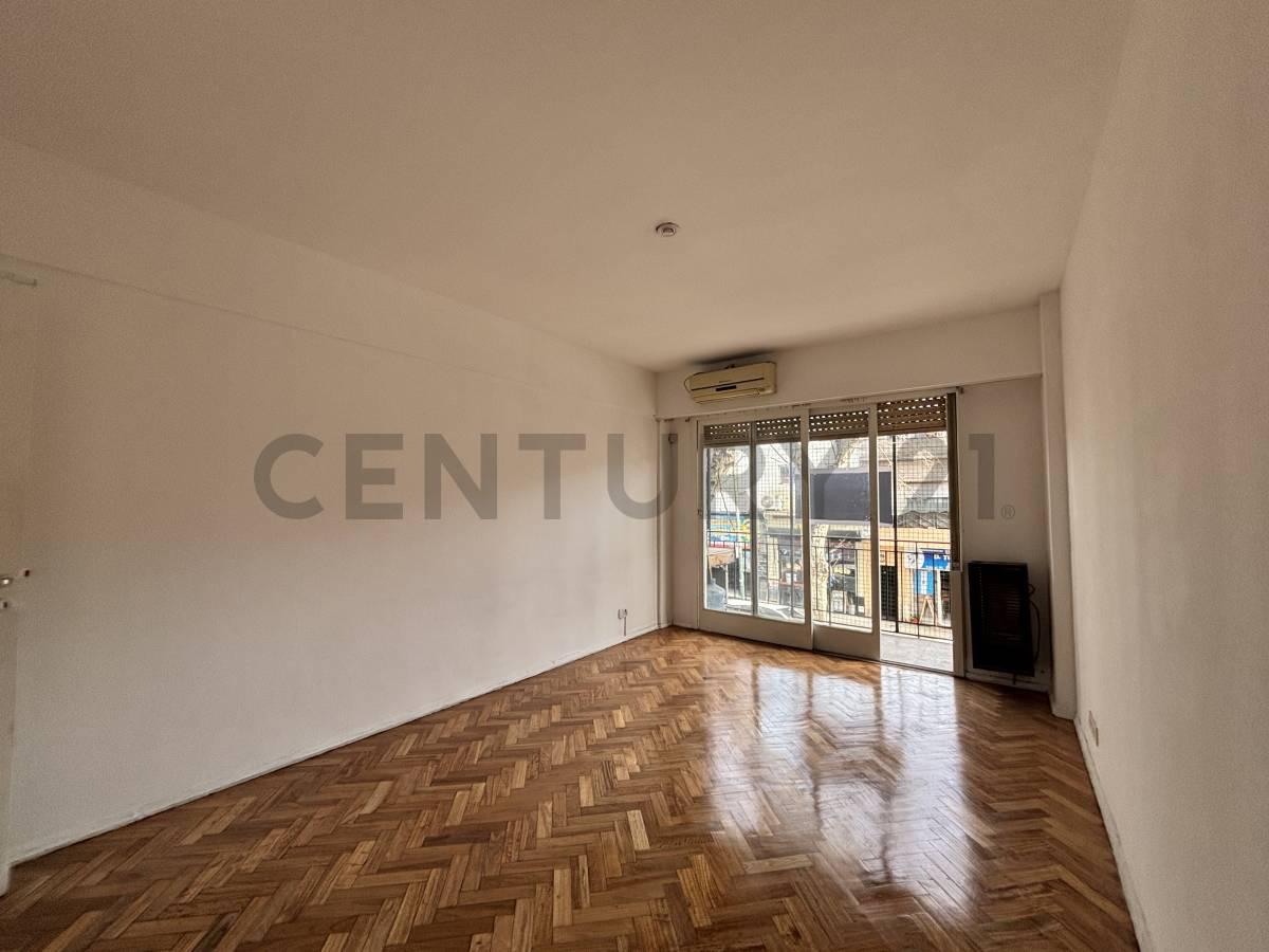 Departamento de 2 ambientes en venta en Liniers, Capital Federal. — foto 1