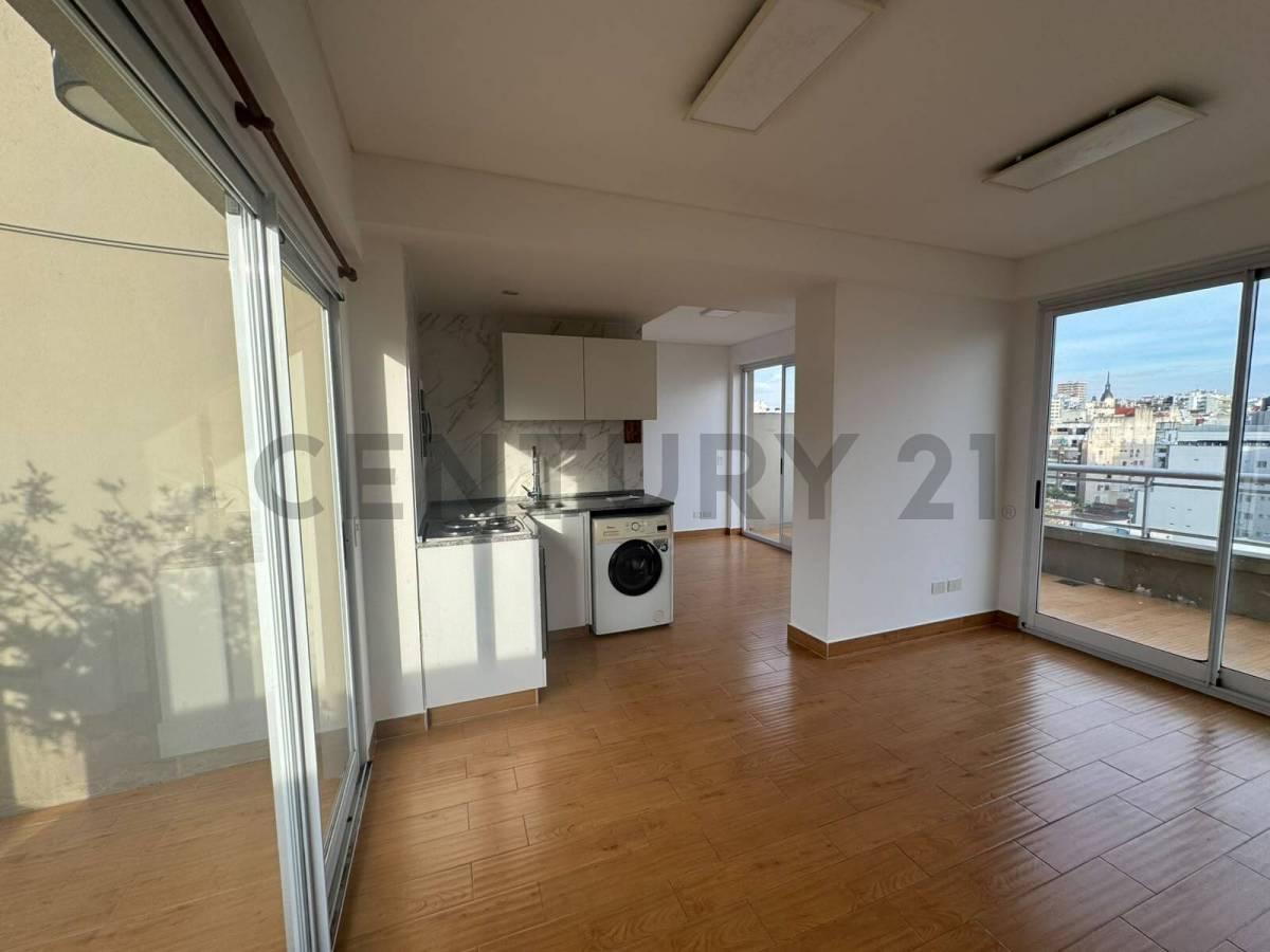 VENTA DEPARTAMENTO DOS AMBIENTES Y MEDIO CON DOBLE BALCÓN EN BARRIO NORTE — foto 1