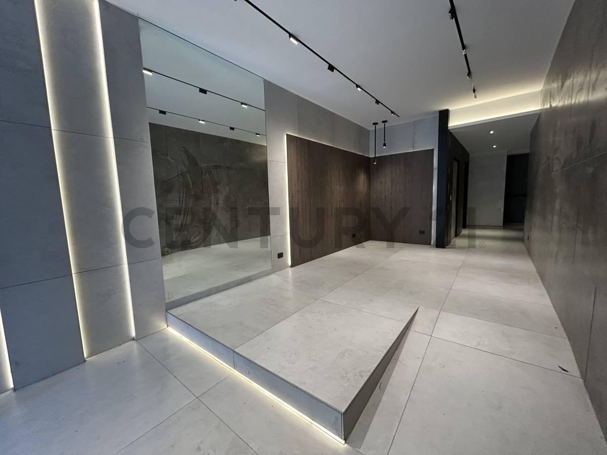 VENTA DEPARTAMENTO 4 AMBIENTES CON DEPENDENCIA EN FLORES EDIFICIO DE CATEGORÍA CON FINANCIACION — foto 1