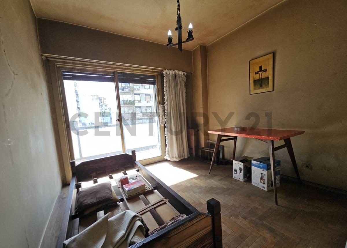 VENTA DEPTO 4 AMBIENTES CON DEPENDENCIA Y BALCÓN CORRIDO EN CABALLITO — foto 1