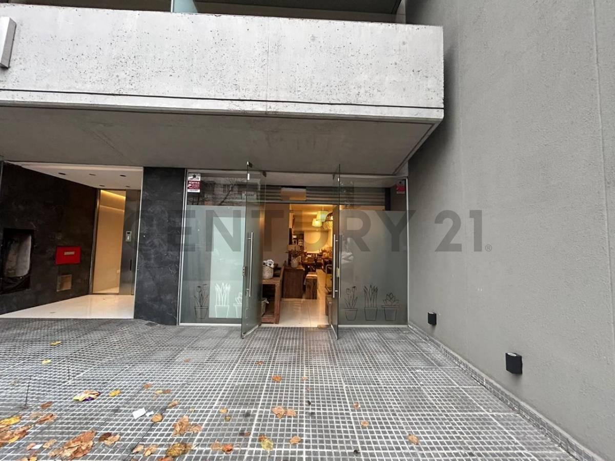 VENTA LOCAL COMERCIAL EN FLORES — foto 1