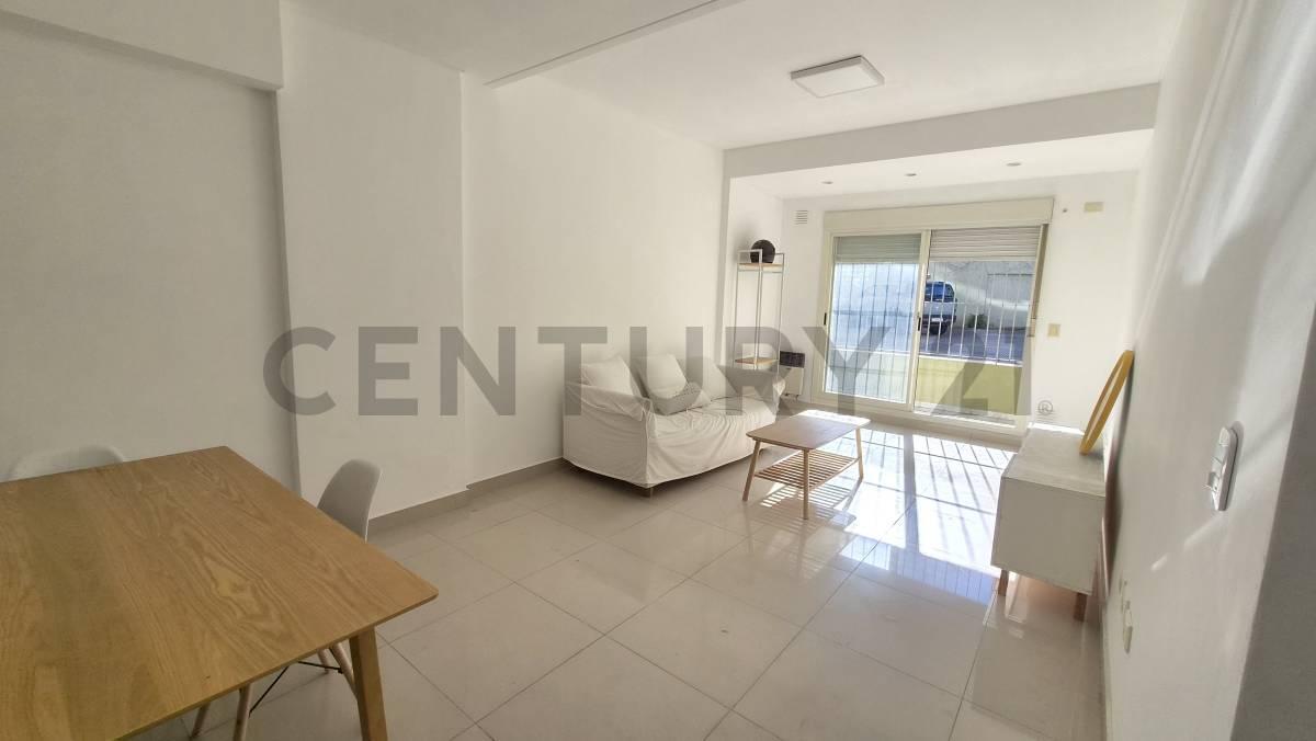 VENTA DEPARTAMENTO 2 AMBIENTES CON COCHERA VILLA DEL PARQUE APTO PERMUTA — foto 1