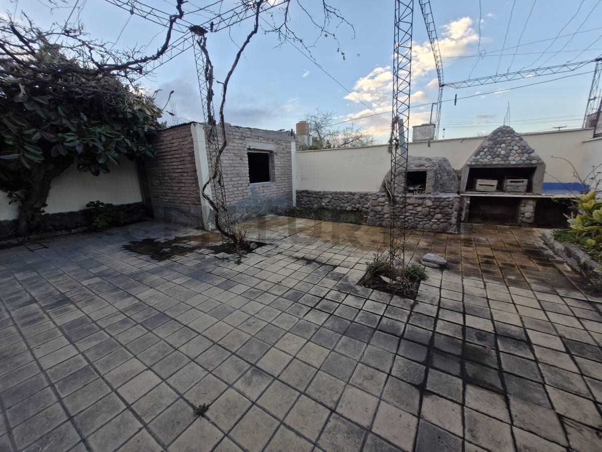 CASA EN VENTA B° INFANTA 3DORM — foto 1