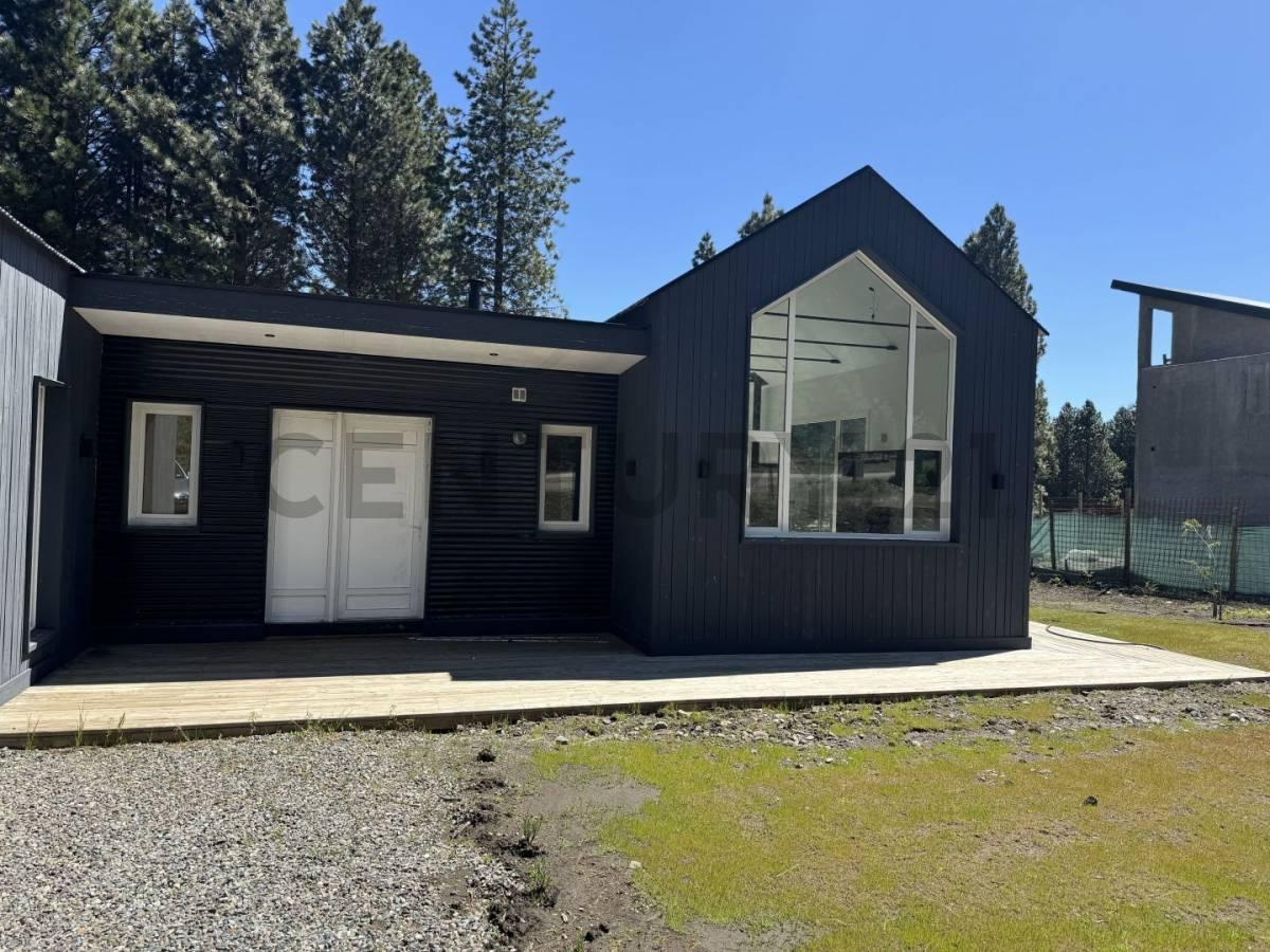 VENTA CASA SAN MARTIN DE LOS ANDES. CHAPELCO GOLF A ESTRENAR — foto 1