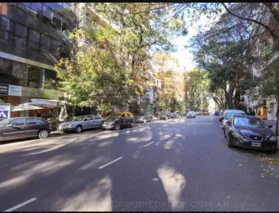 COCHERA FIJA BUENAS DIMENSIONES AUTO CAMIONETA EN BELGRANO SEGUNDO PISO RAMPA FIJA — foto 1