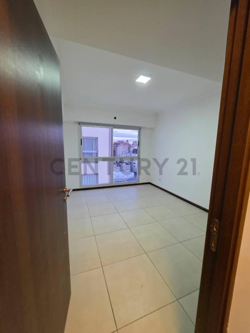 ALQUILER TRES AMBIENTES PISO 11 — foto 1