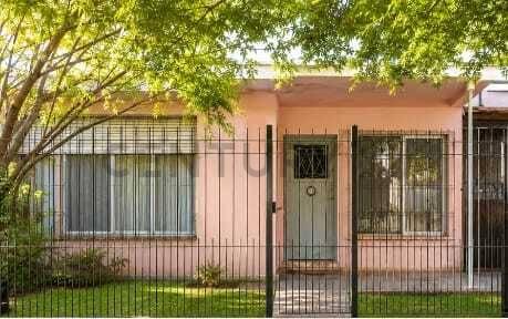 VENTA CASA 4 AMBIENTES ITUZAINGO SUR — foto 1