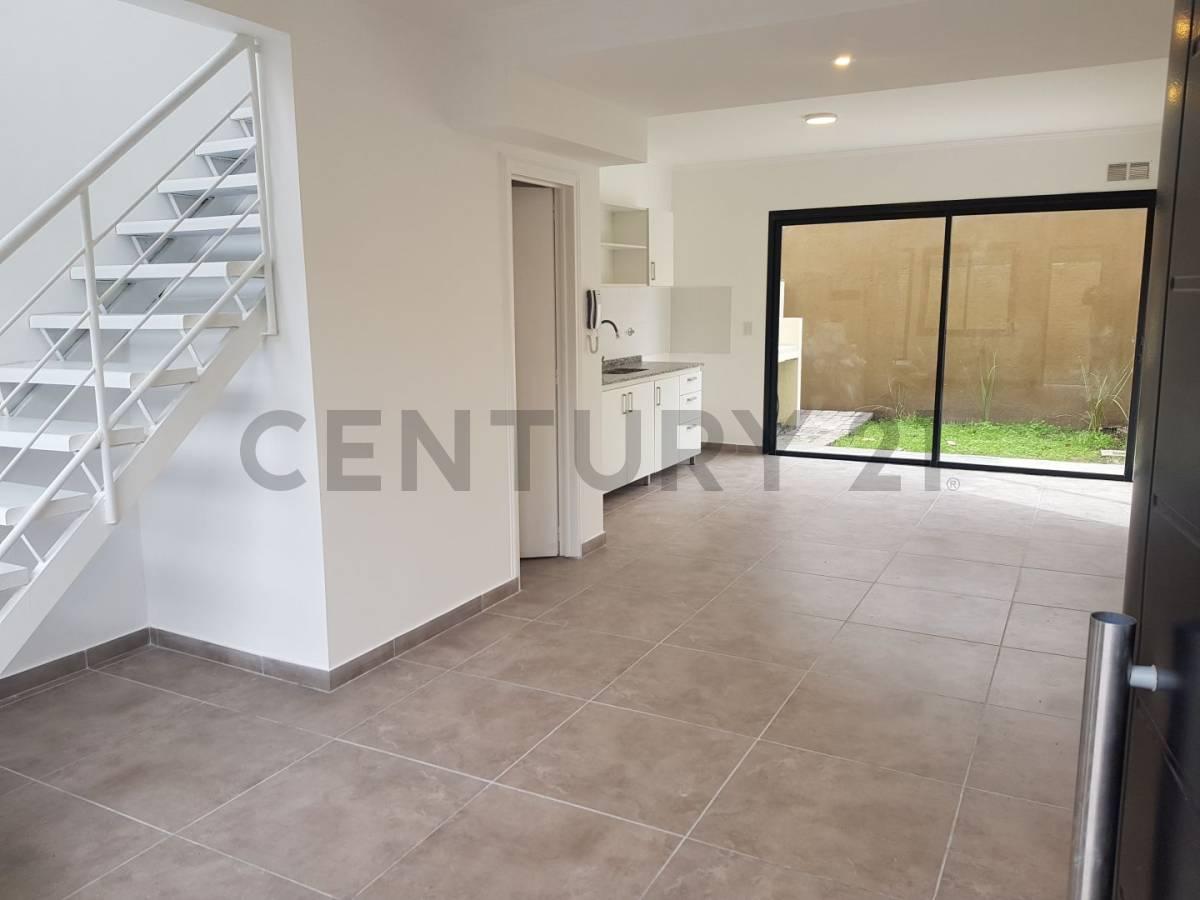 VENTA DE DUPLEX PH 3 AMB EN ITUZAINGO NORTE — foto 1