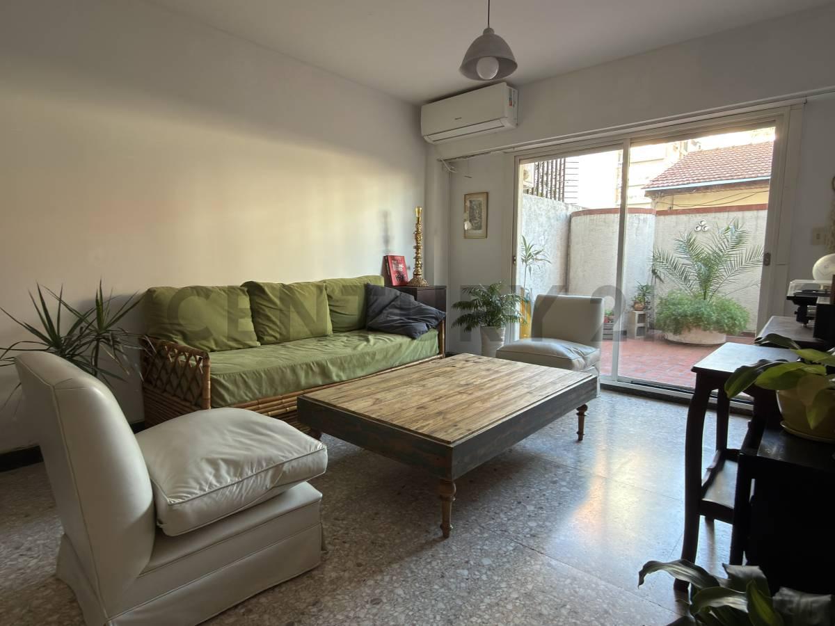Depto 4 amb. cfte con hermoso patio — foto 1