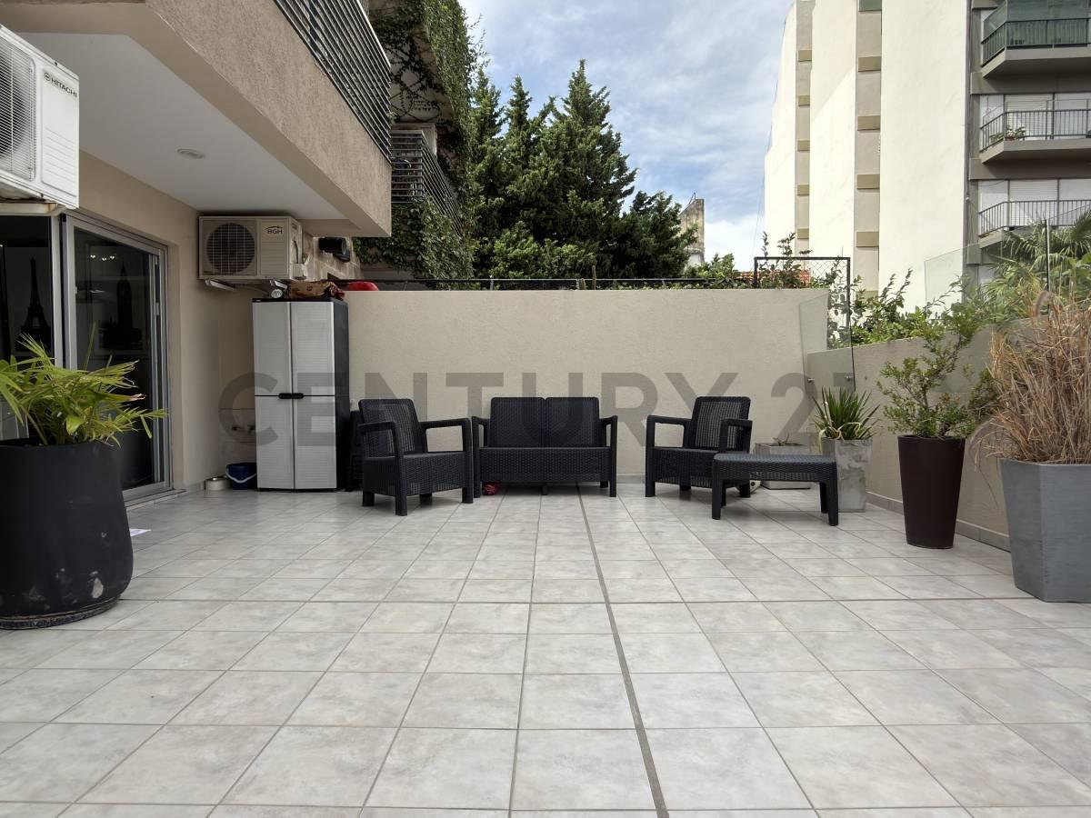 Villa del Parque- Depto 3 ambientes contrafrente, dorm suite y gran patio. — foto 1