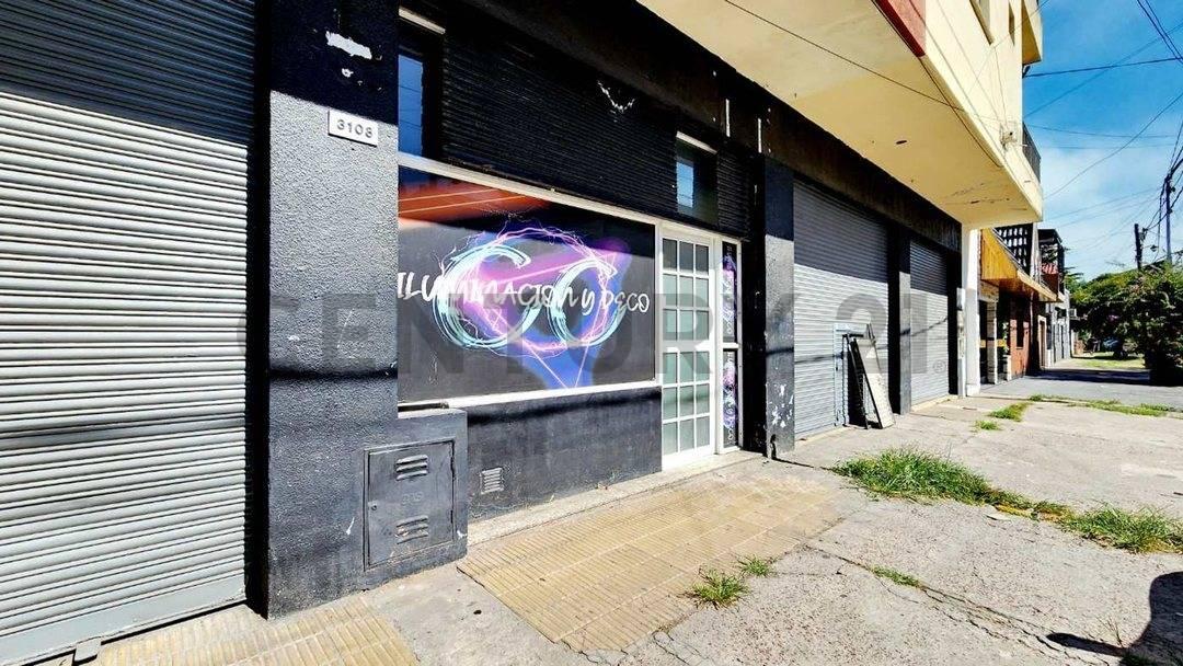 VENTA LOCAL COMERCIAL CASEROS PERMUTA — foto 1