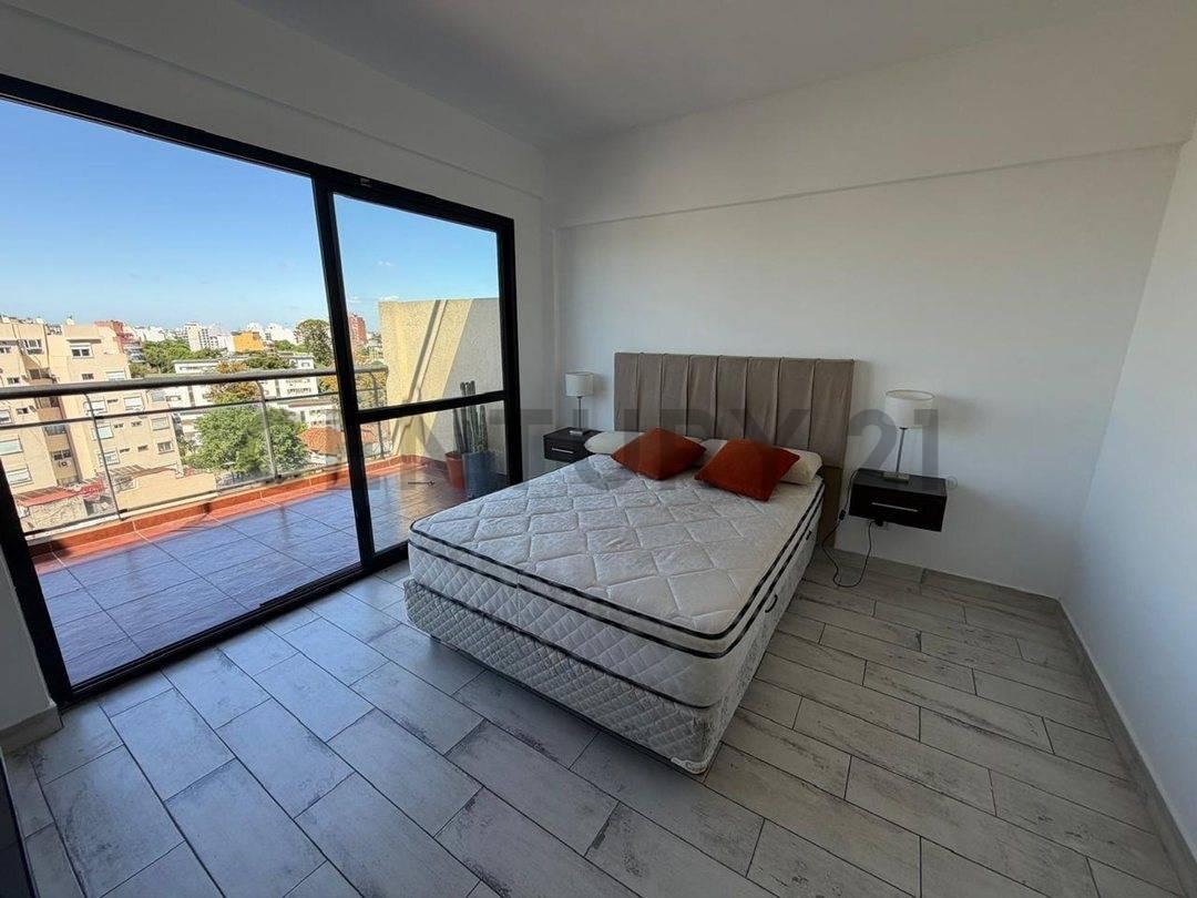 MONOAMBIENTE DIVISIBLE - BALCON ATERRAZADO + TERRAZA PROPIA - FLORESTA — foto 1