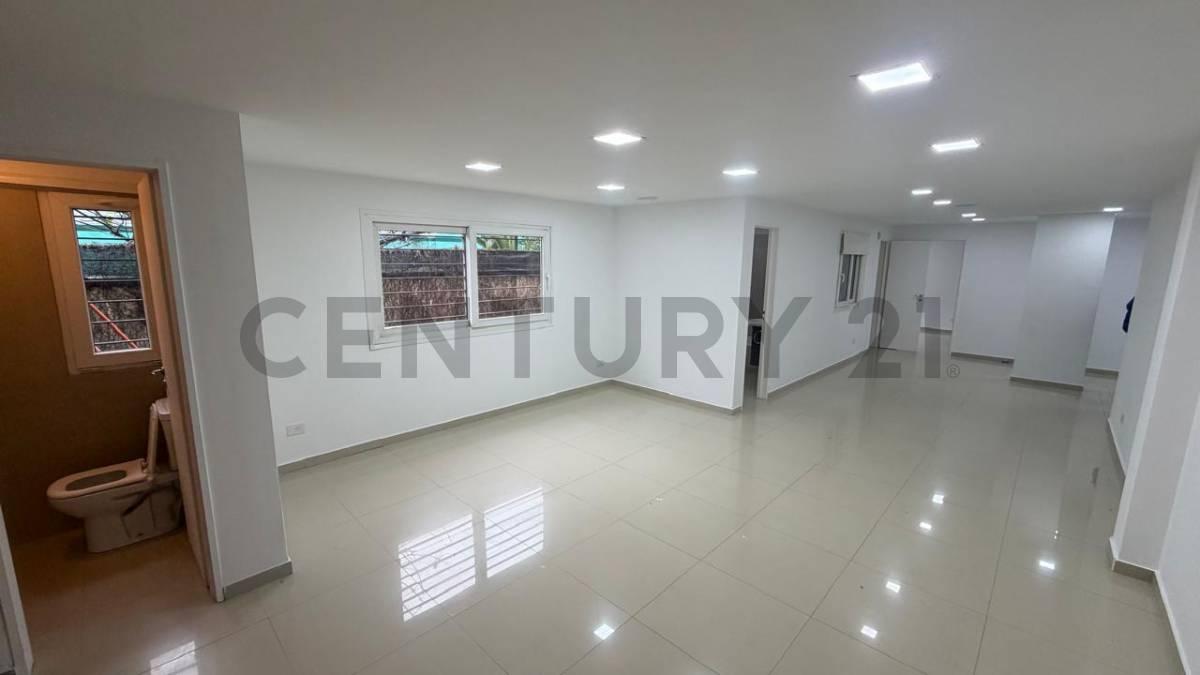 RETASADO!!! VENTA - Depto 3 Ambientes en Planta Baja - Patio, Cochera y Baulera — foto 1