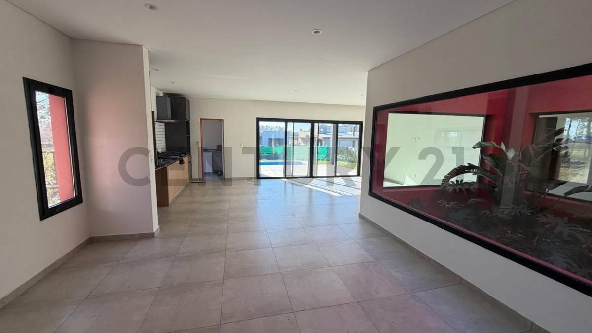 Casa a estrenar 4 amb + escritorio, pileta y galería – Santa Sofía, Pilar del Este — foto 1