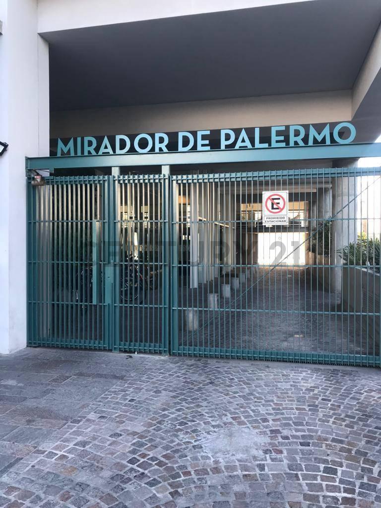 VENTA COCHERA CUBIERTA EN MIRADOR DE PALERMO — foto 1