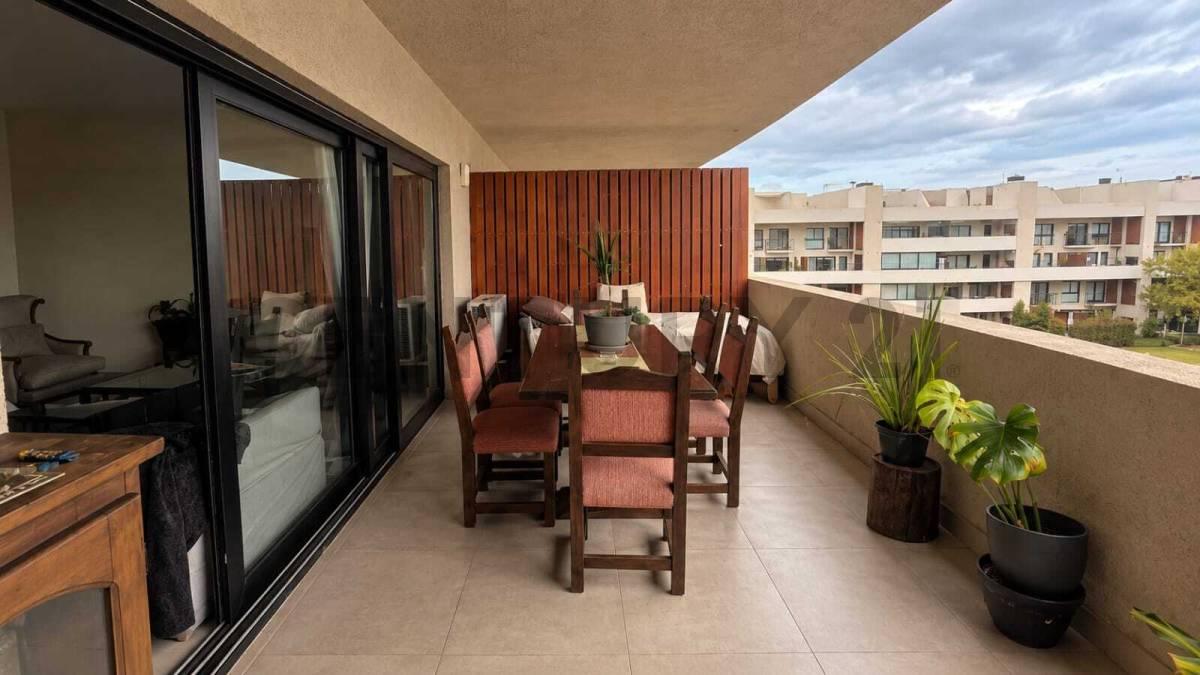 VENTA 2 AMBIENTES CON GRAN TERRAZA, PARRILLA Y COCHERA – VIVO TORTUGUITAS — foto 1