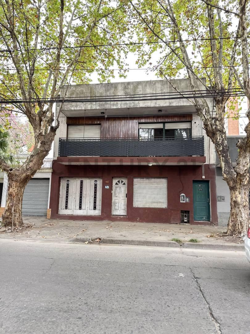 CASA EN VENTA SAN MIGUEL IDEAL PARA DESARROLLO O REFACCION — foto 1