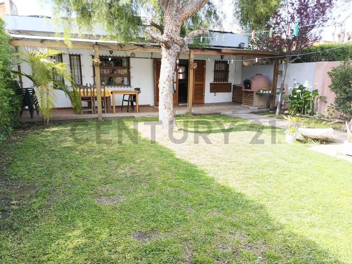 CASA EN VENTA | 4 DORMITORIOS | QUINCHO COMPLETO | GRAN PARQUE | MUÑIZ — foto 1