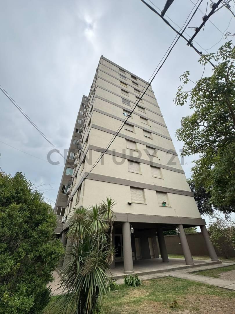 Departamento 3 Dormitorios en Venta – Excelente Ubicación en Bell Ville — foto 1