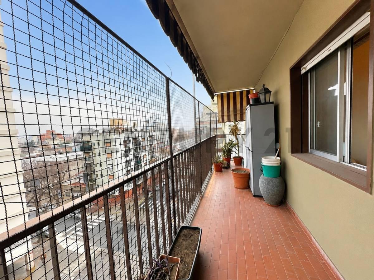 Venta 4 ambientes con cochera — foto 1