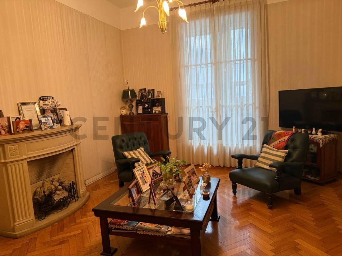 Departamento de Categoría | 3 Ambientes con Dependencia | 104 m² | Balvanera | Apto Crédito — foto 1
