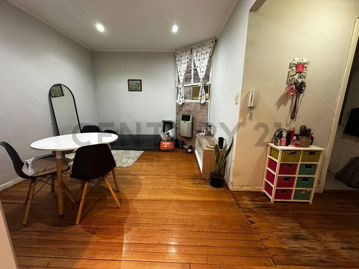 Venta de Ph Dos ambientes a metros del Cid Campeador — foto 1
