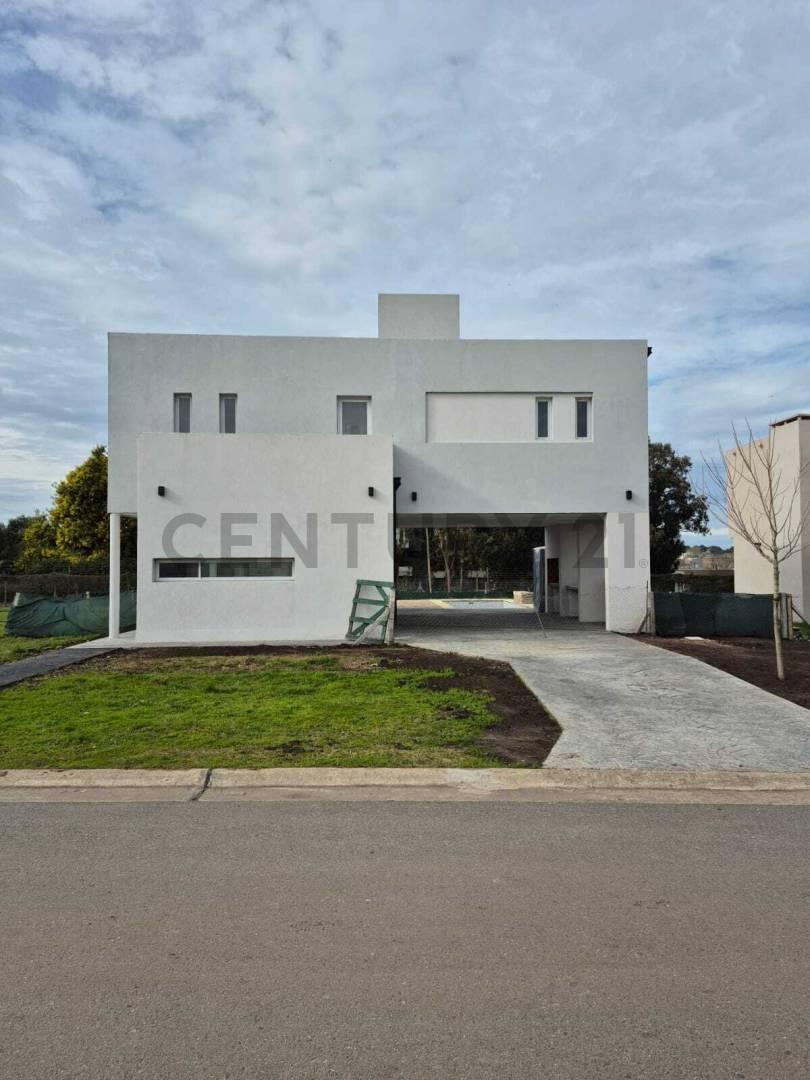 SE VENDE CASA A ESTRENAR 4 AMB ARENAS CHICO — foto 1
