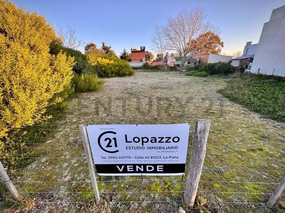 OPORTUNIDAD VENDEMOS 2 LOTES CONTIGUOS DE 10x40 EN CLAROMECO — foto 1