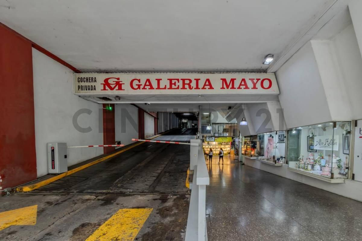 Oficina con baño privado en Galería Mayo, ciudad de La Plata — foto 1