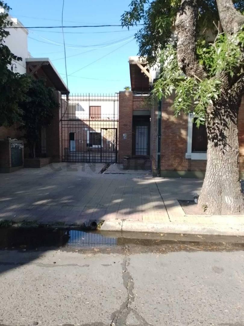 Excelente departamento, amplio y luminoso situado en calle 8 e/ 68 y 69 — foto 1