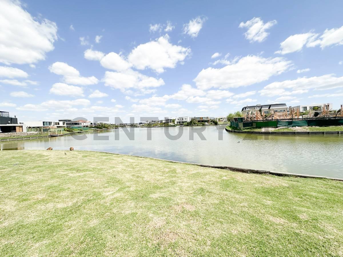 VENTA DE LOTE AL AGUA EN VIRAZON, NORDELTA. — foto 1
