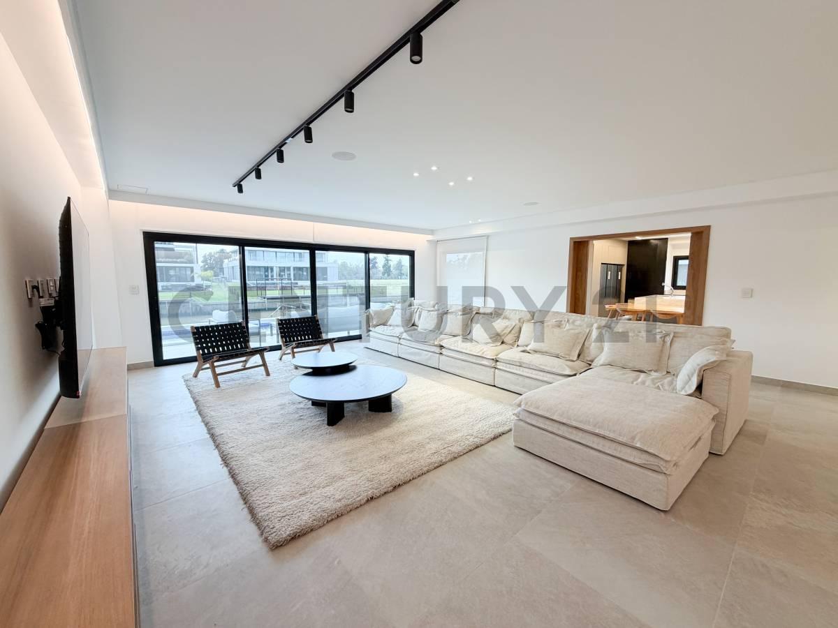 ALQUILER CASA A ESTRENAR EL YACHT. — foto 1