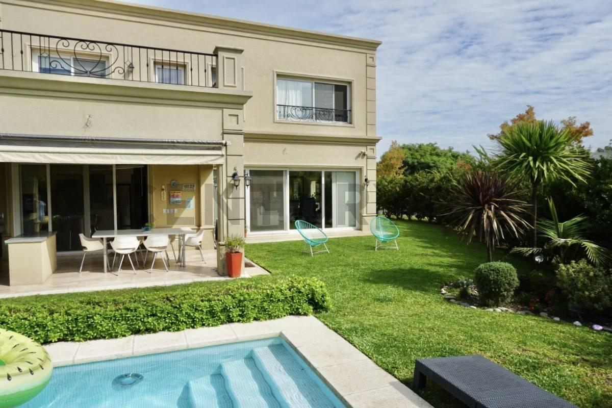 Imponente casa en venta en Los Lagos Nordelta Lote interno — foto 1