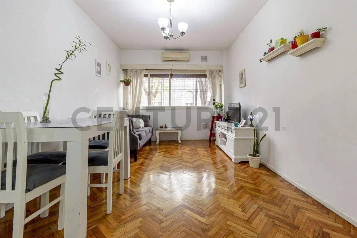 Excelente departamento 3 ambientes con patio, en Belgrano R. — foto 1